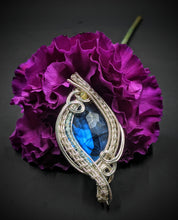 Load image into Gallery viewer, Faceted Blue Labradorite Wirewrapped Pendant