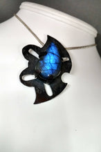 Load image into Gallery viewer, Handmade Abstract High Blue Flash Labradorite Turtle Set Pendant
